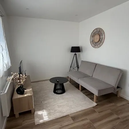 Cozy With Easy Access To Paris & Parc Des Expositions Lägenhet Sevran