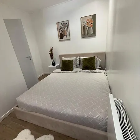 Cozy With Easy Access To Paris & Parc Des Expositions * スヴラン